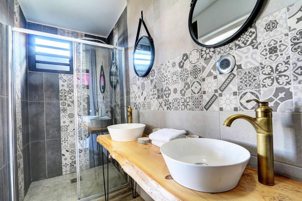 Villa 3 Etoiles Avec Piscine Chauffee Saint Pierre - Dodoterla 外观 照片
